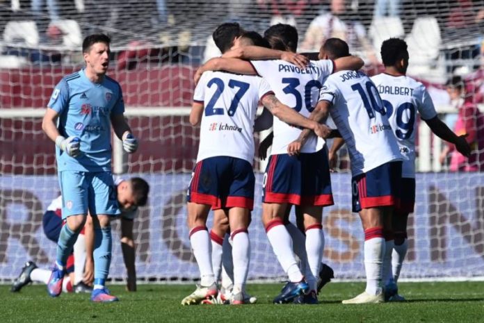 Cagliari_esultanza_squadra_foto