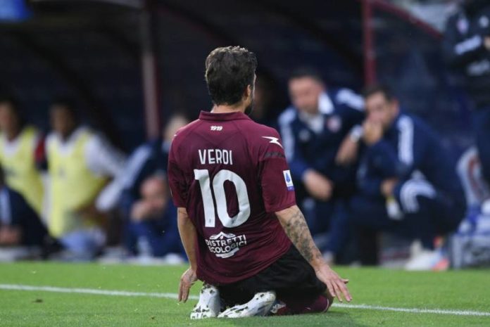 Verdi_esultanza_gol_Salernitana_foto